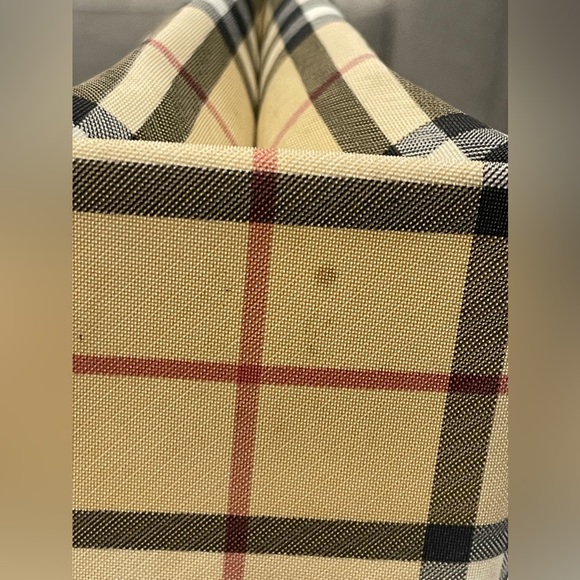 Burberry Tote - Picture 11 of 14